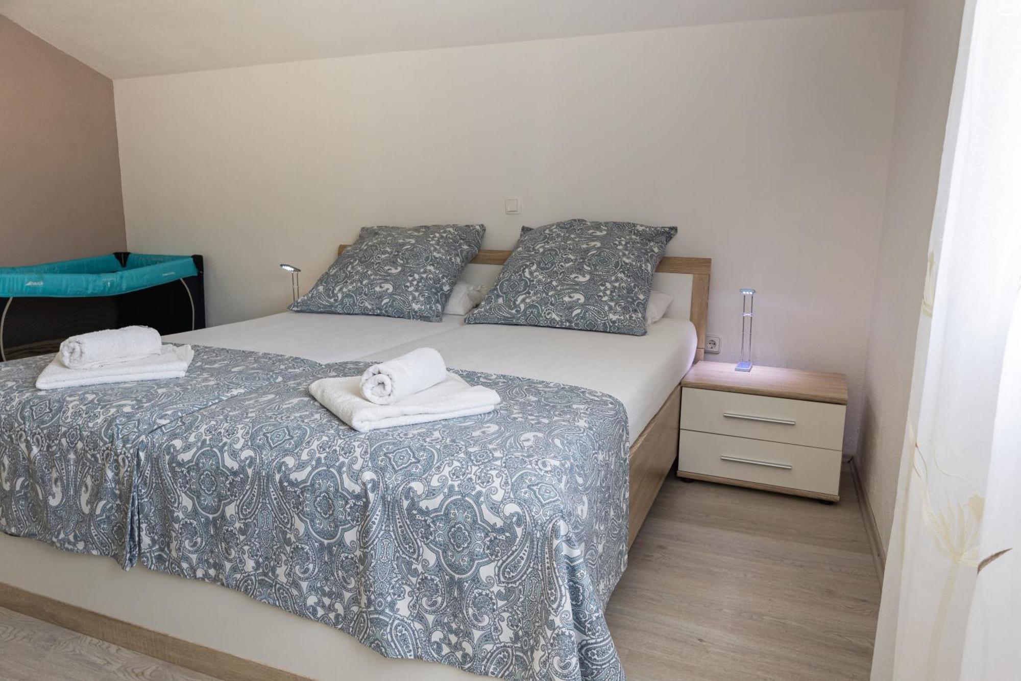 Apartments Anita Kruševo Eksteriør bilde